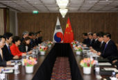 韩中首脑会谈 商讨朝核及FTA