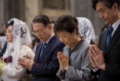 朴槿惠与“岁月号”遇难者家属见面并再次道歉