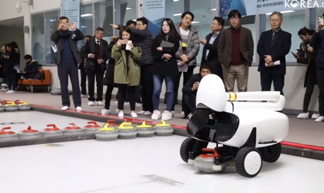 韩研究团队开发人工智能冰壶机器人，并于与国内顶级冰壶队展开对决取得胜利