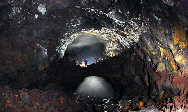 济州岛熔岩洞窟被指定为天然纪念物