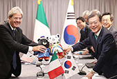 韩-意大利首脑会谈（2017年9月）