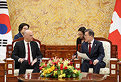 韩-瑞士首脑会谈 (2018年2月)