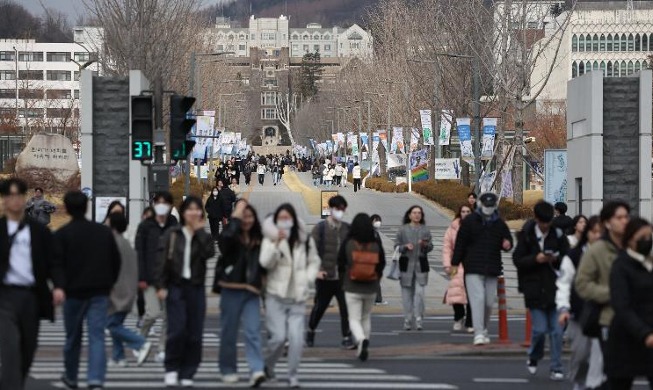 在韩外国留学生突破20万人次