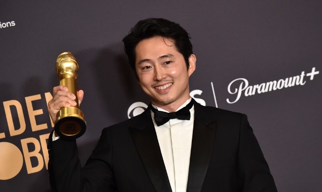 史蒂文·元成首位美国金球奖最佳男主角韩裔演员