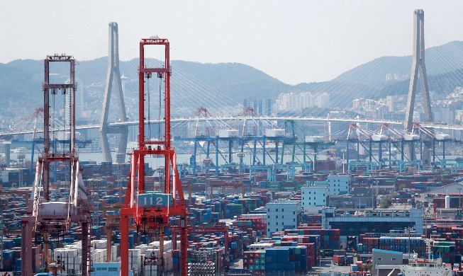 IMF维持韩国经济增速预期4.3%