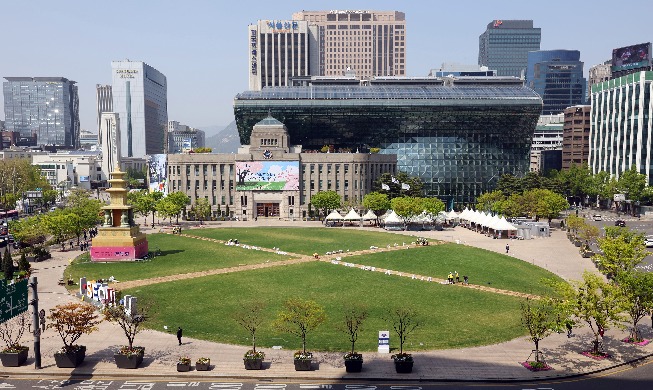 迎世界读书日，首尔广场将变身为露天图书馆