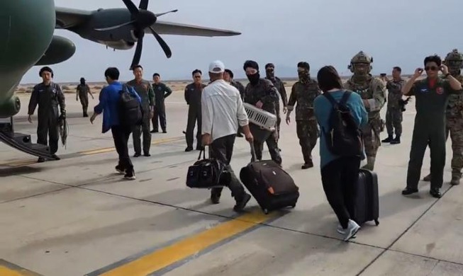 28名苏丹韩侨乘坐韩国军用飞机撤离