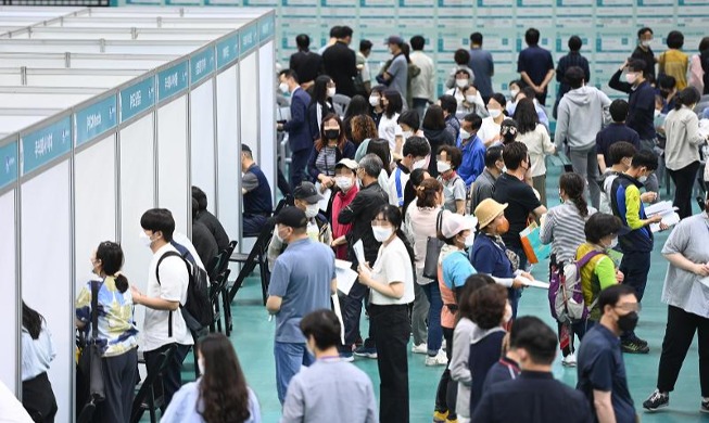 韩5月就业者同比增加93.5万人，创22年新高