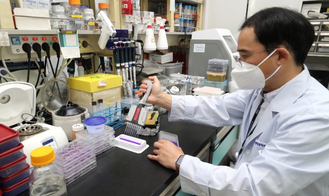 韩防疫部门：计划本月内大量生产新冠抗体治疗剂