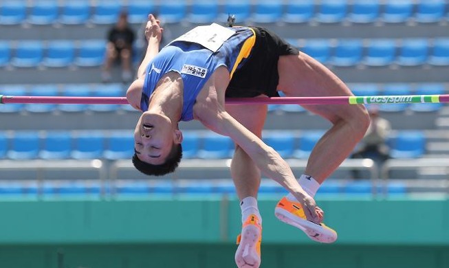 韩跳高名将禹相赫在世界田联洲际巡回赛横滨站以2.29米成绩位居世界第一