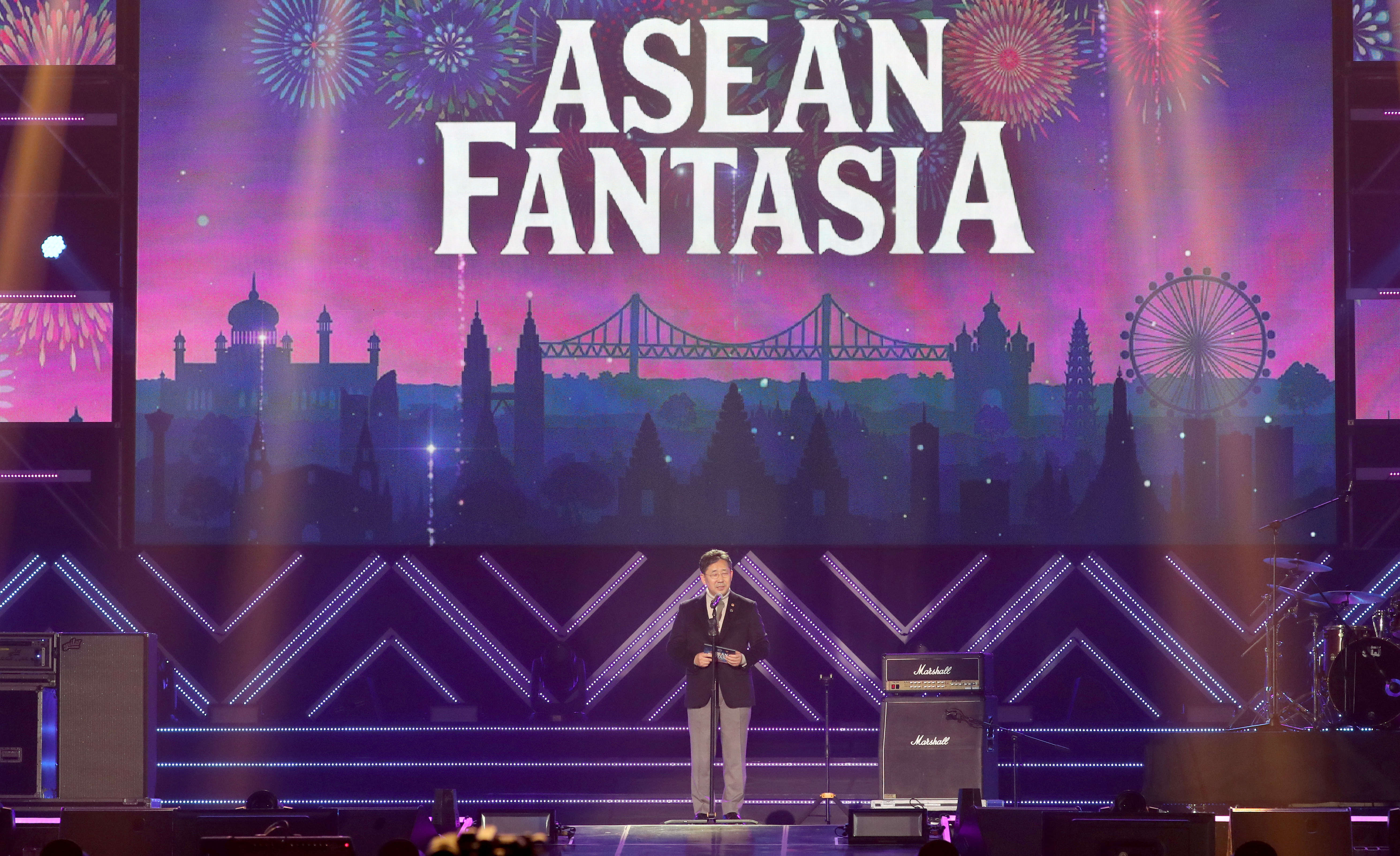 ASEAN FANTASIA_ Park Yang-woo