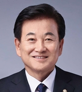 郑东泳