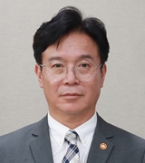 金荣训