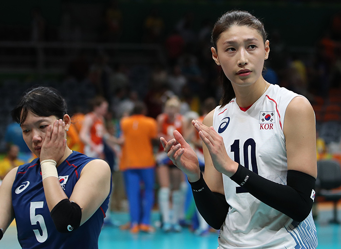 160817_olympicsvolleyball_art1.jpg
