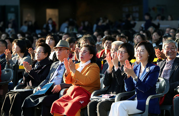 161010_arirang_art3.jpg