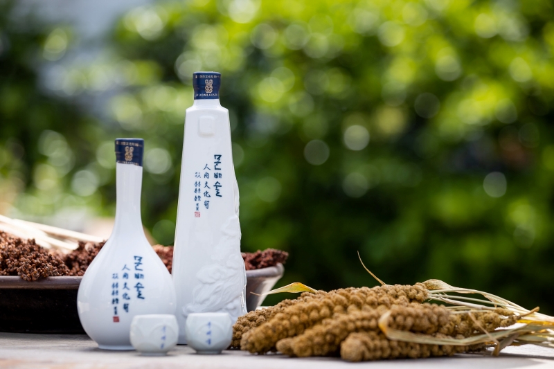 用杂粮酿制的文杯酒。图片来源：海外文化弘报院