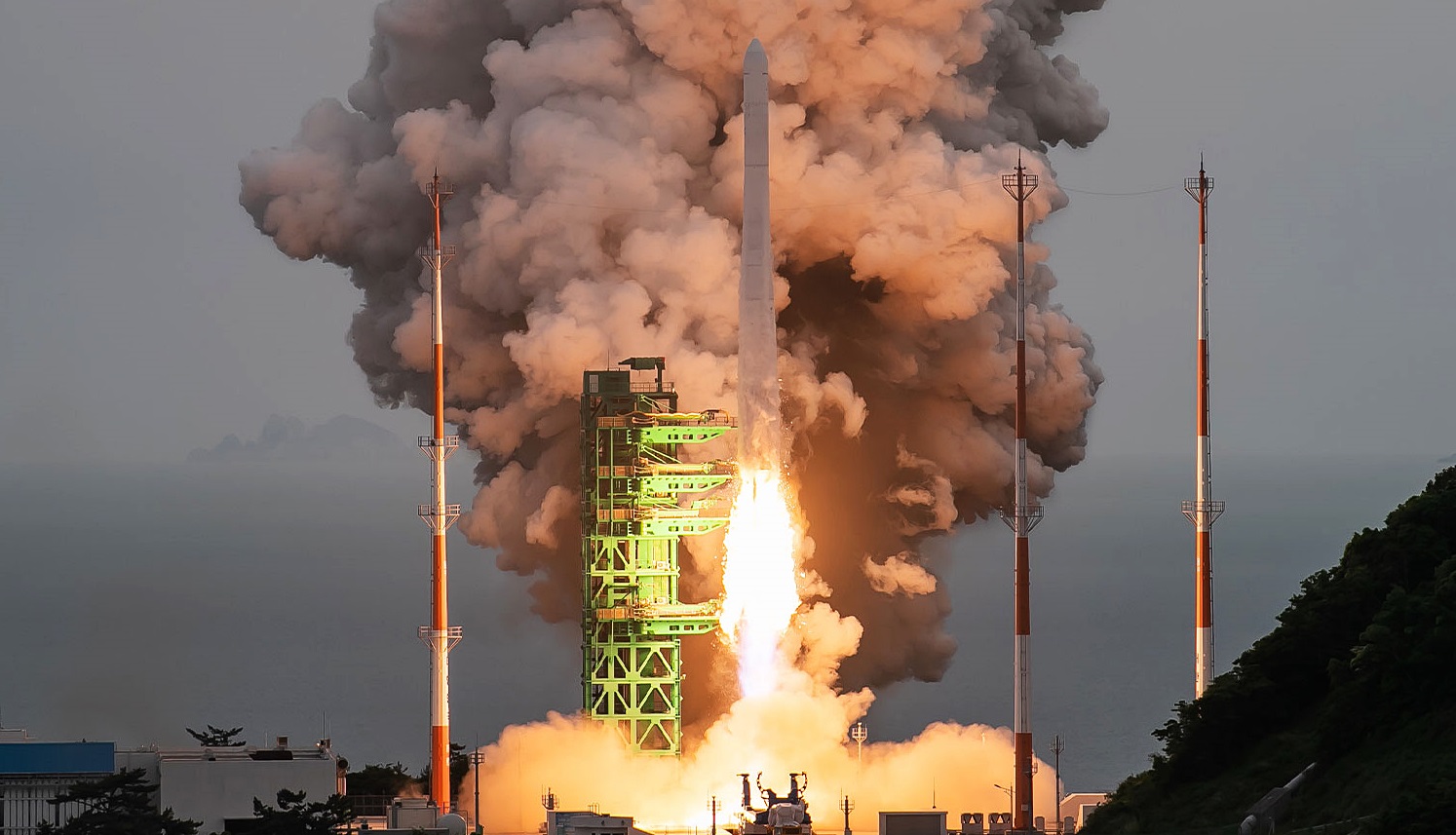 韩“世界”号运载火箭第三次发射成功: Korea.net : The official website