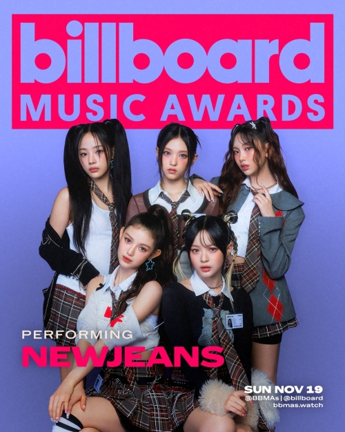 韩国女子演唱组合NewJeans将成为首个在美国公告牌音乐奖颁奖典礼上登台演出的K-Pop女团。图片来源：New Jeans官方脸书