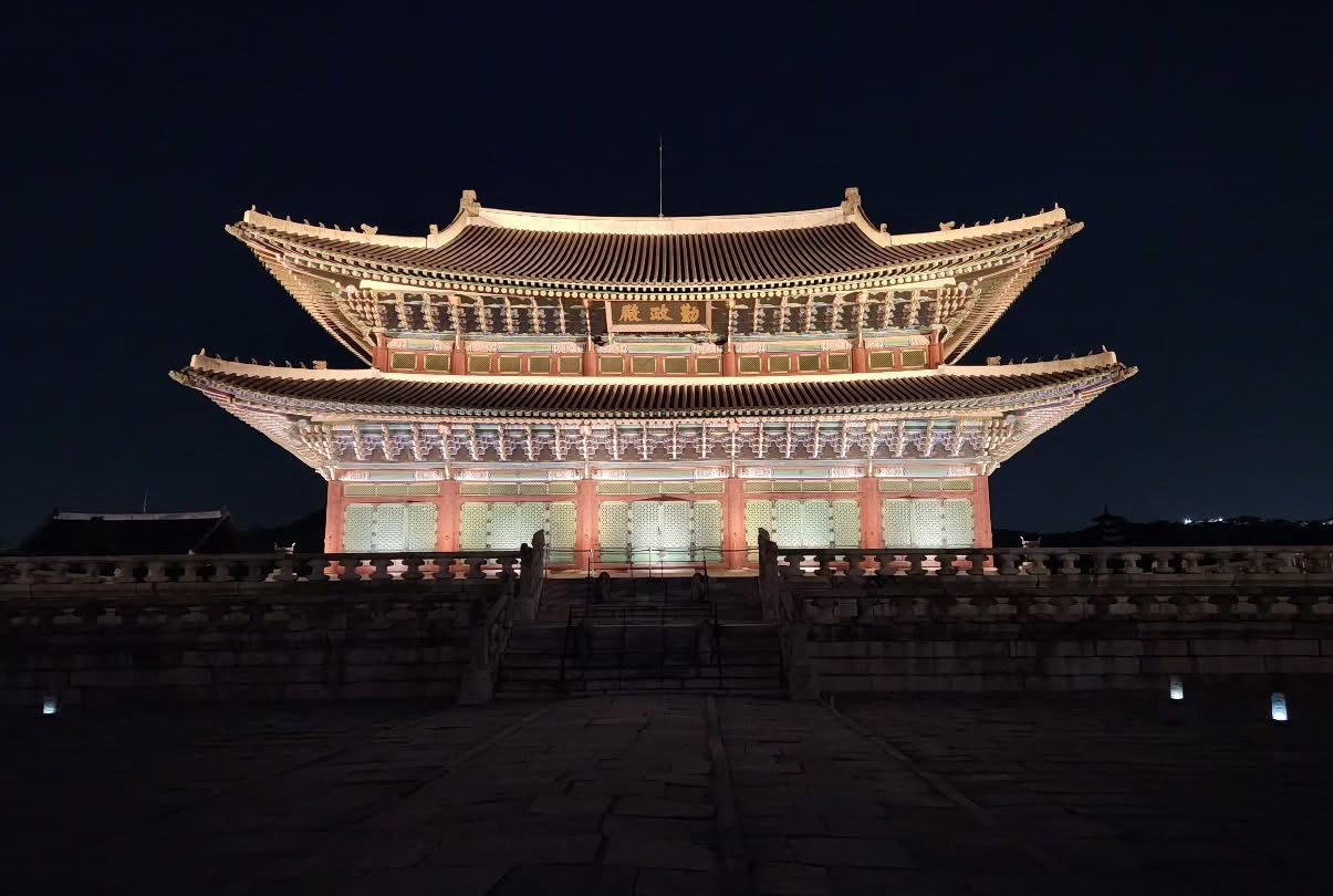 8月14日，韩国文化体育观光部为迎光复80周年，将在景福宫兴礼门广场举行主题为“我们是光”的前夜庆典。图片来源：国家遗产厅宫陵遗址本部景福宫管理所官方Instagram