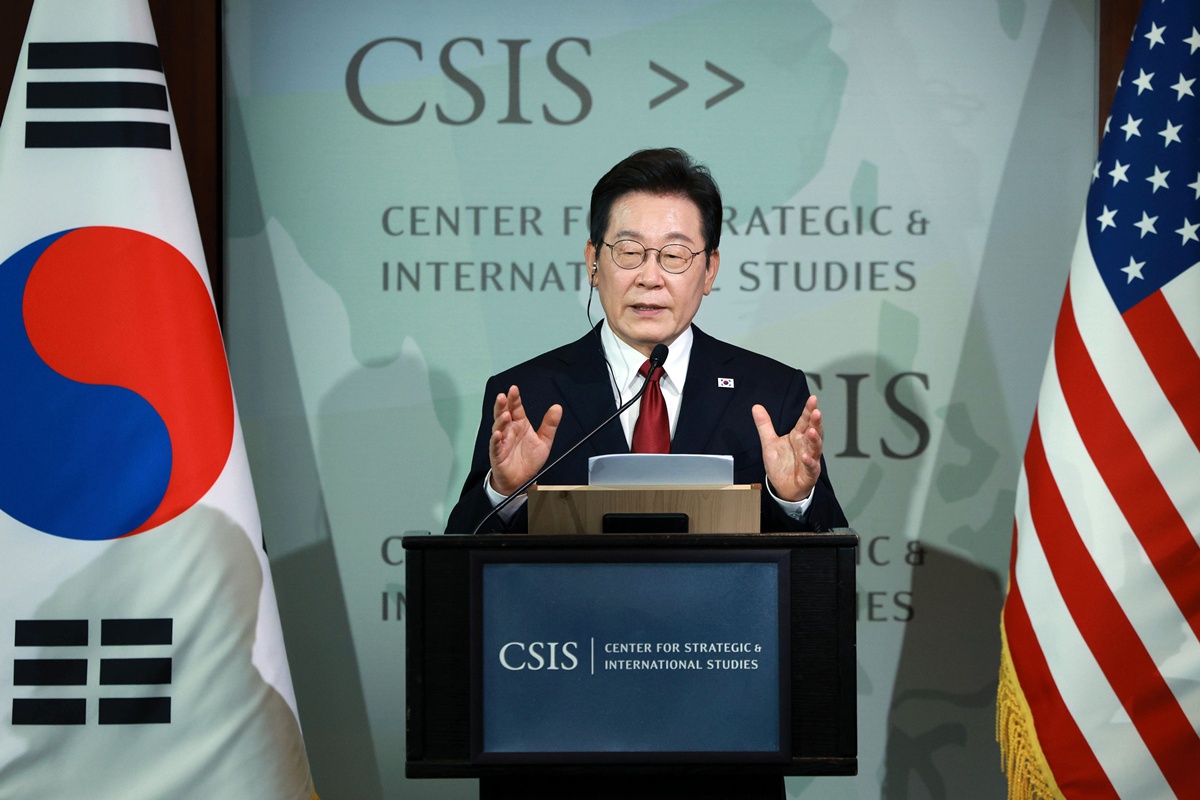 当地时间8月25日，韩国总统李在明在美国华盛顿智库“战略与国际问题研究中心”（CSIS）发表政策演讲。图片来源：韩联社