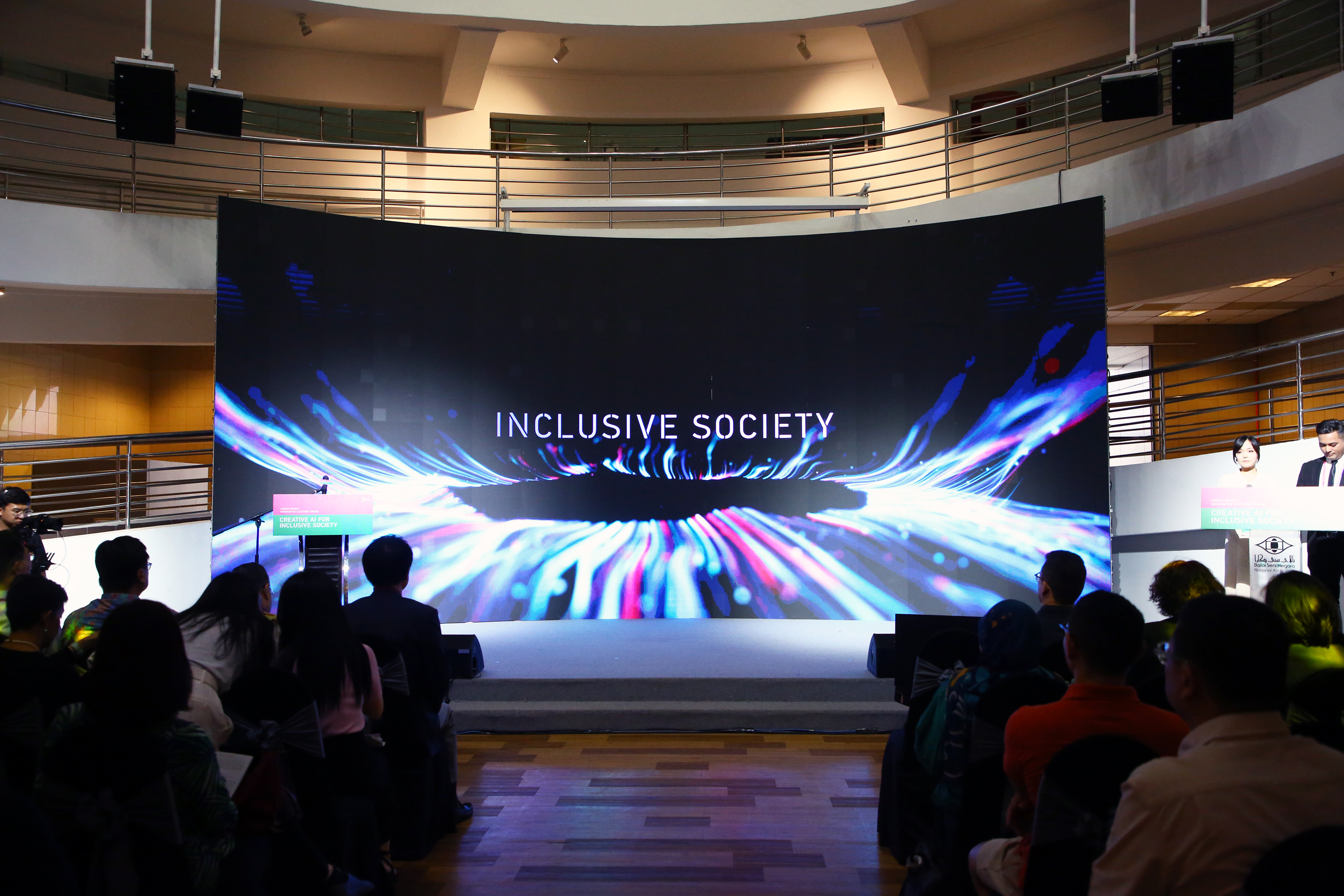 图为10月26至17日，韩国文化体育观光部和韩国国际文化交流振兴院在马来西亚吉隆坡国立美术馆举行的“韩与东盟文化创新论坛”。图片来源：文化体育观光部