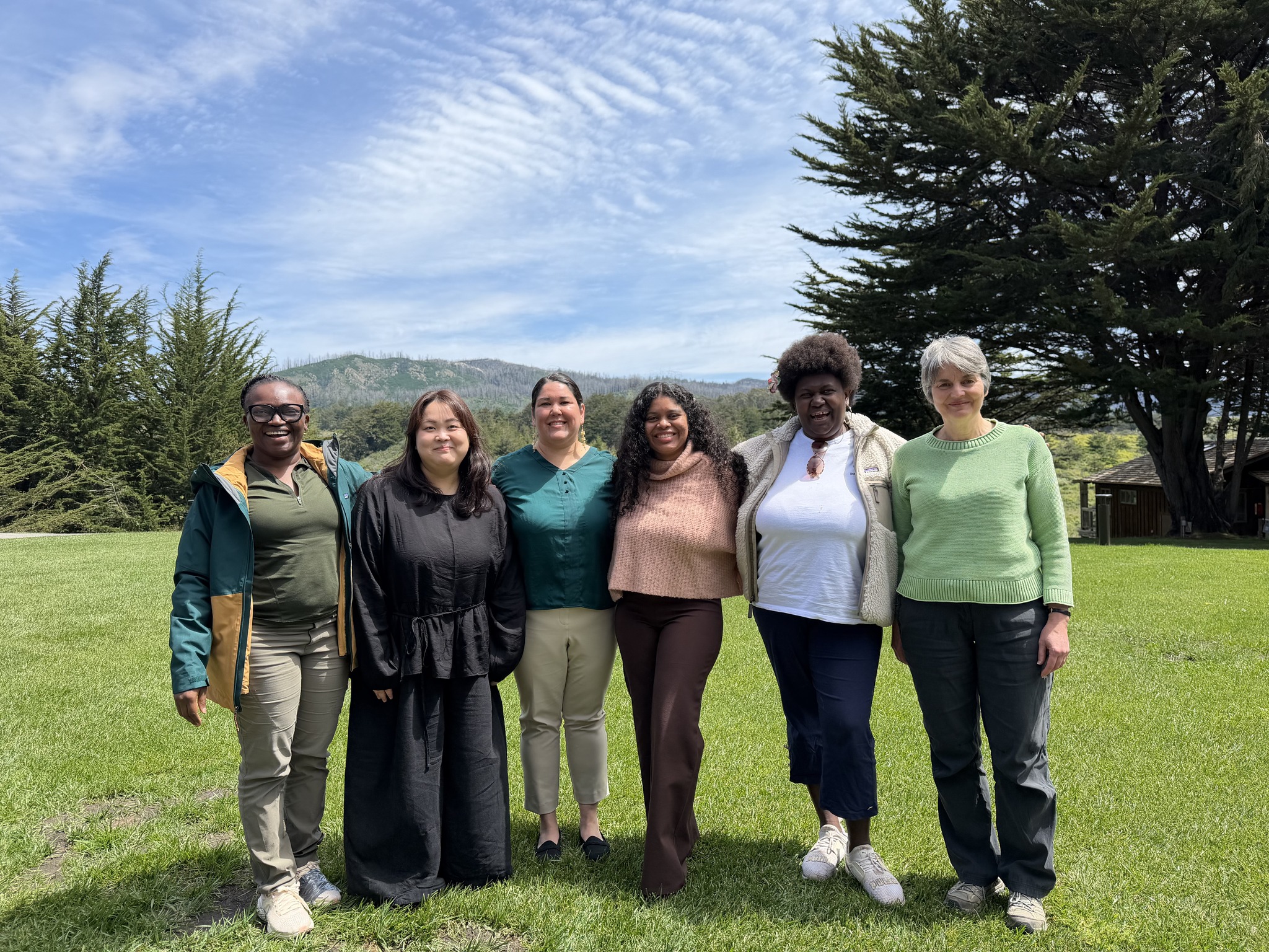 今年戈德曼环境奖获奖者首次全部由女性构成。图片左起依次为尼日利亚的Iroro Tanshi、韩国的金宝林、美国的Alannah Acaq Hurley、哥伦比亚的Yuvelis Morales Blanco、巴布亚新几内亚的Theonila Roka Matbob、英国的Sarah Finch。图片来源：戈德曼基金会官方Facebook