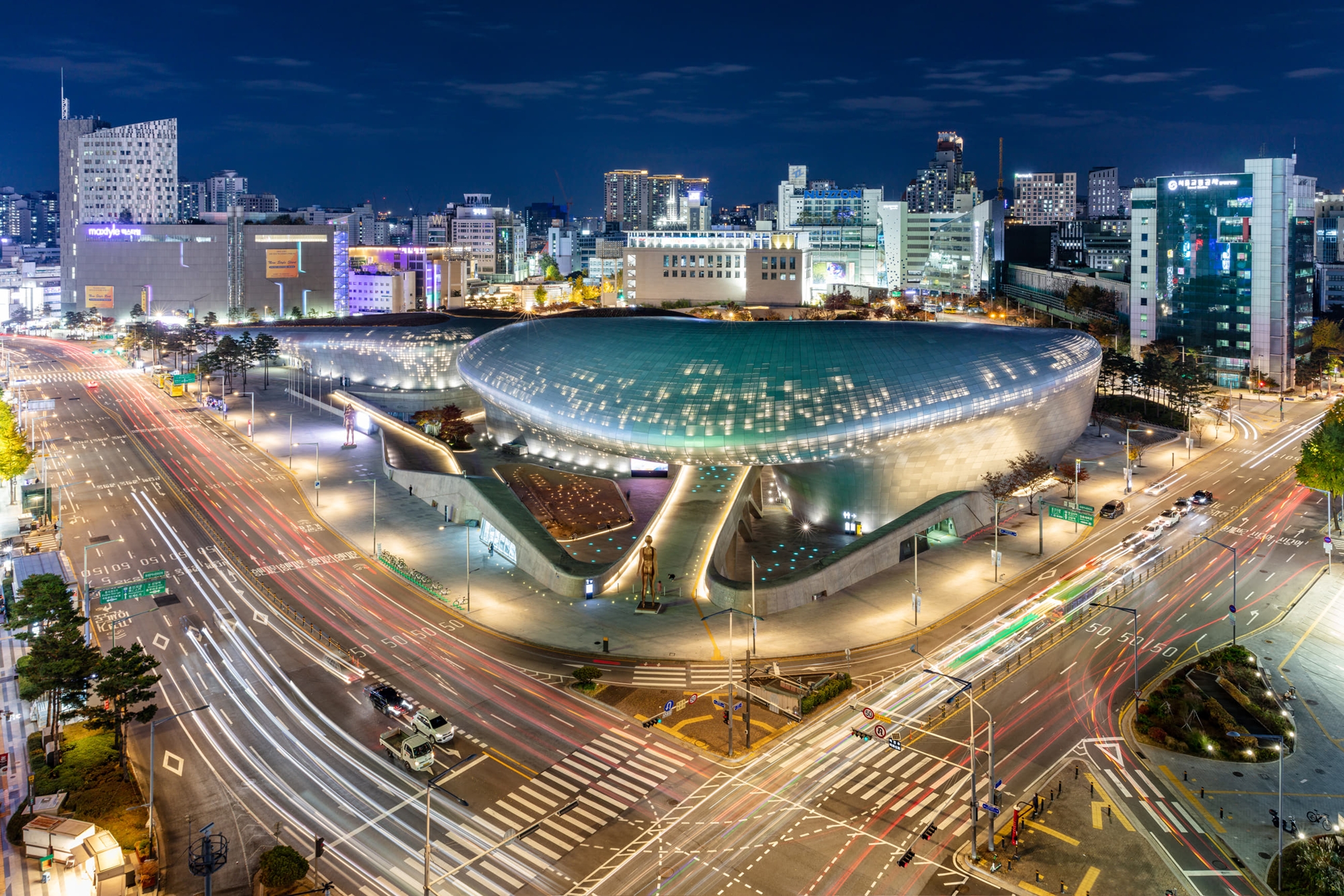 韩国财政经济部6月18日表示，在瑞士洛桑国际管理发展学院（IMD）发布的国家竞争力评估中，韩国在70个国家和地区中位列第21位。图片来源：首尔市