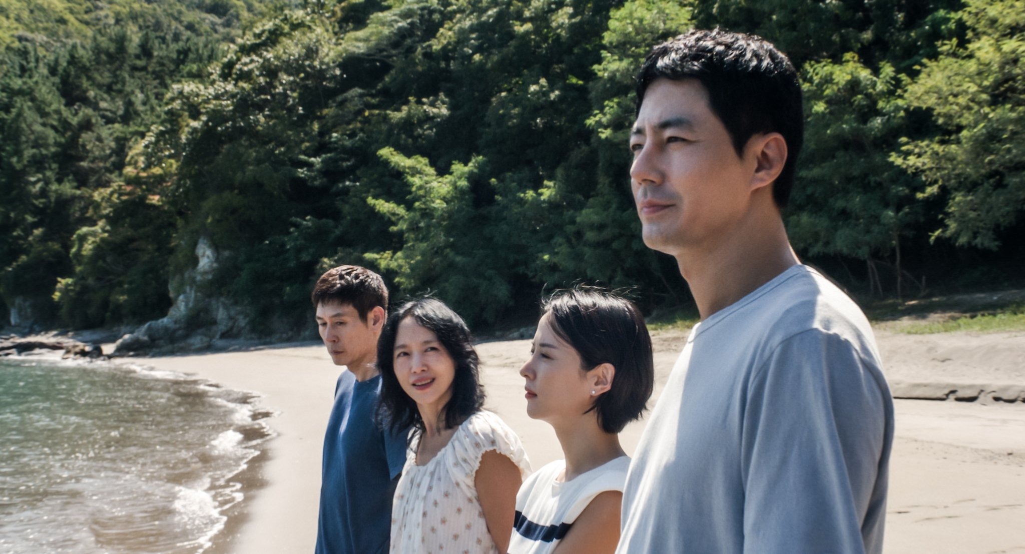 韩国名导李沧东新作《可能的爱情》剧照。从左依次为薛景求、全道嬿、曺汝貞、趙寅成。图片来源：奈飞（Netflix）