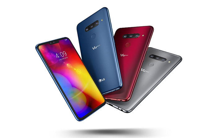 "CES革新奖(CES Innovation Honoree)"中获得"最高革新奖(Best of Innovations)"的LG V40 THINQ手机。图片来源：LG电子
