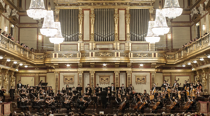 오는 ‘2015 교향악축제’에서 각각 15, 19일 클래식 선율을 선사하는 강원도 원주시립교향악단(사진 위)과 경기도 부천필하모닉오케스트라.