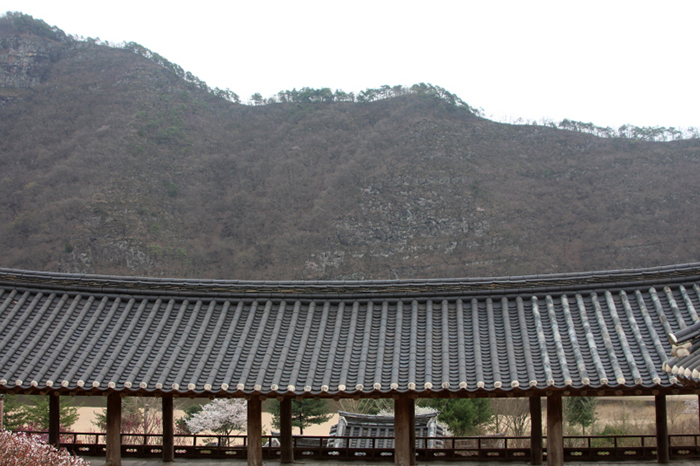 Byeongsan_seowon_mandaeru_3.jpg