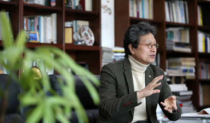千馆长强调对他人的照顾、谦逊的态度等儒家价值是今天我们所有人都该共享的。