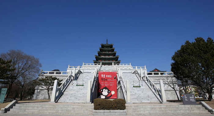 国立民俗博物馆全景。