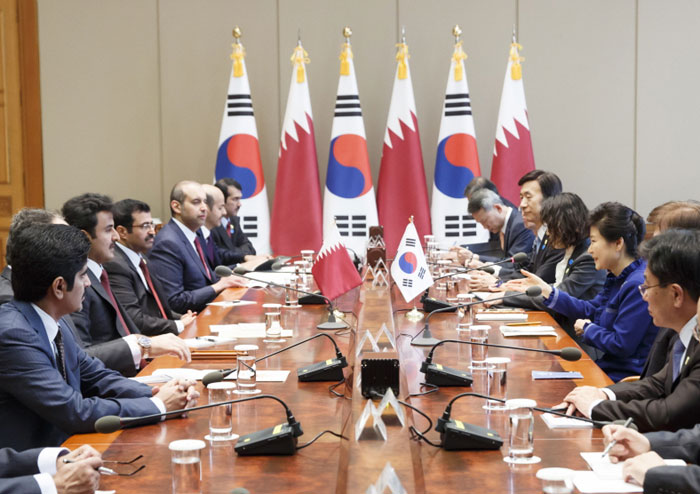 박근혜 대통령이 5일 셰이크 타밈 빈 하마드 알 타니 카타르 국왕과 정상회담을 하고 있다.