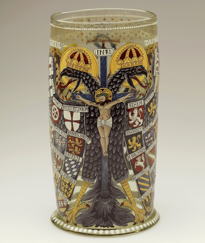 1587년 제작된 독수리 문장이 있는 술잔 