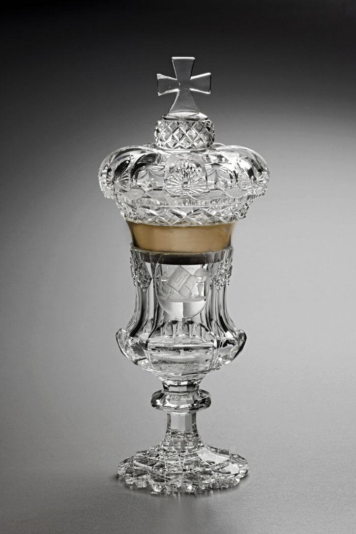 1836년 체코의 철학자 요세프 융만(Josef Jungmann, 1773-1847)에게 헌정된 잔 