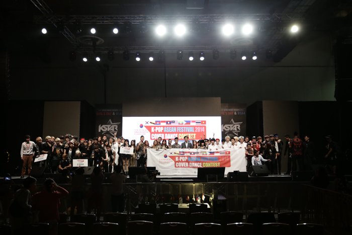 coverdance-141125-4.jpg