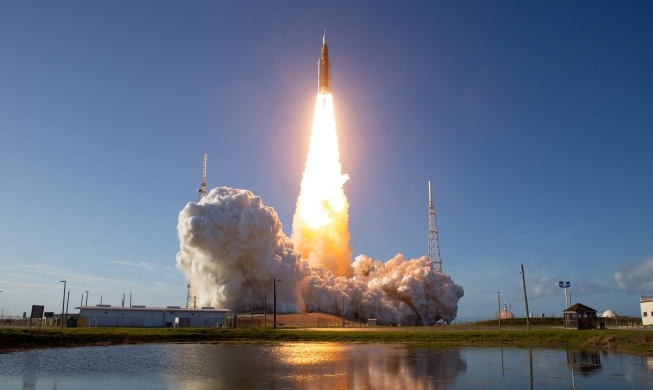 韩国立方卫星随“阿尔忒弥斯2号”进入太空 首次参与载人登月任务