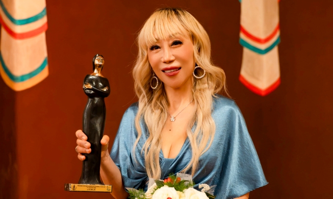 曹秀美获颁意大利“玛丽亚·卡拉斯特别奖” 成首位获此殊荣亚洲艺术家