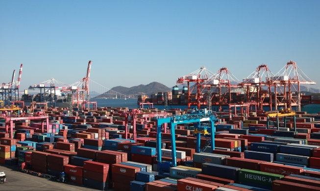 今年韩国出口额突破7000亿美元大关 居全球第六