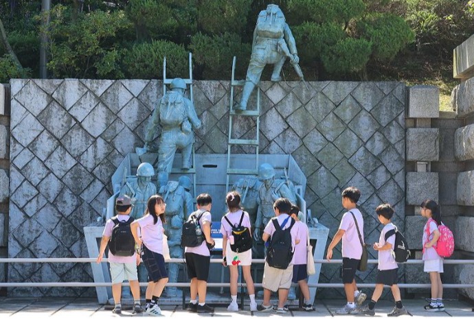 参观仁川登陆战纪念馆