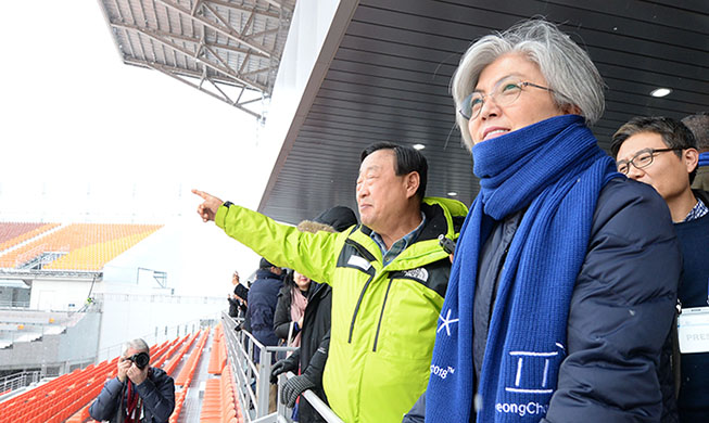 确认‘平昌冬奥会’准备情况的驻韩外交团