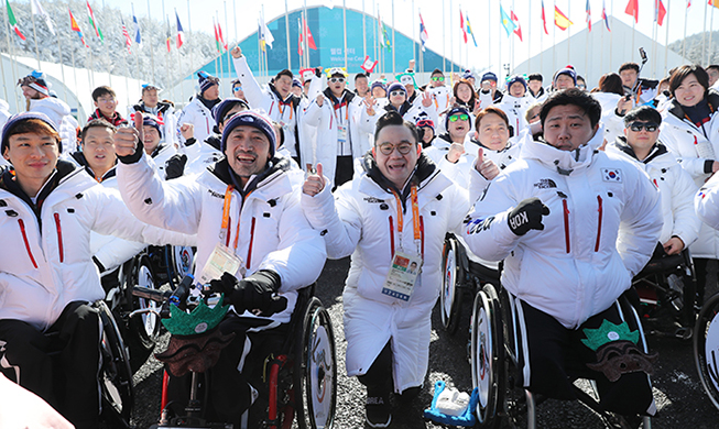 韩国代表团正式入住平昌冬残奥会奥运村