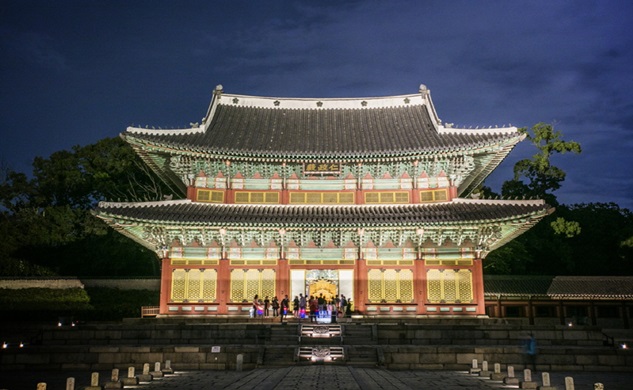 春花、月光、按照趣向享受的古宫意境