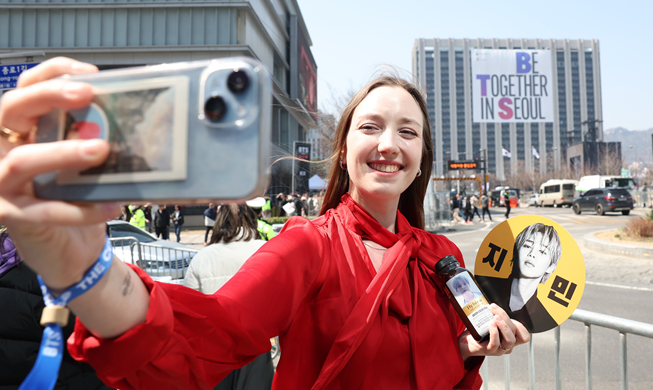 七成外国人“迷上韩流” 韩国代表形象首选K-POP