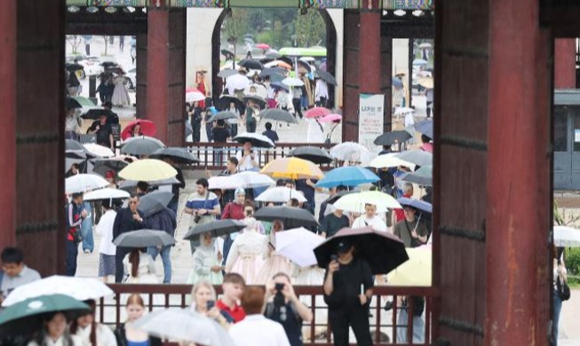 法务部：延长对中国、越南等6国团体旅游签证手续费免除政策