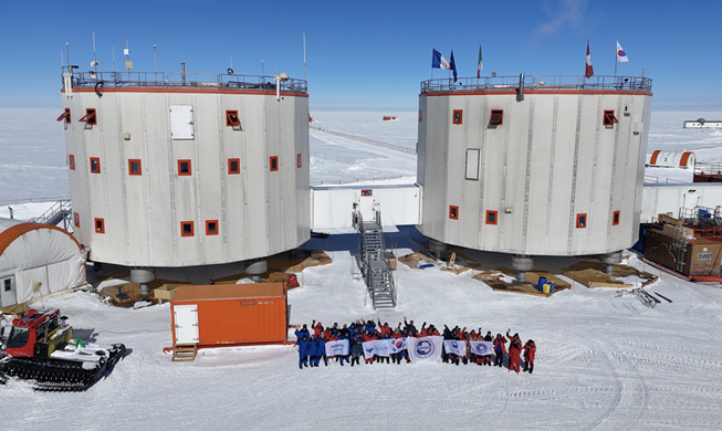 韩国科考队抵达南极内陆考察站候选地