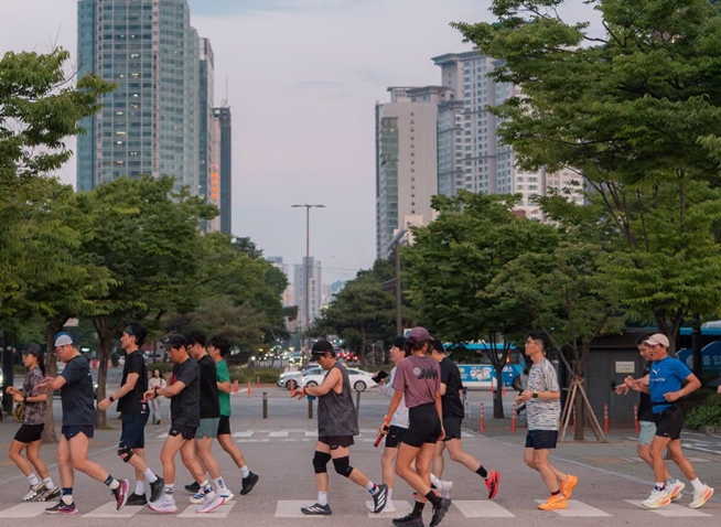 汉江之畔窥见韩国全民跑步浪潮