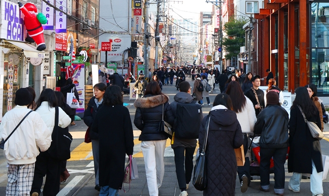 调查：春节长假中国人出境游首选地为韩国