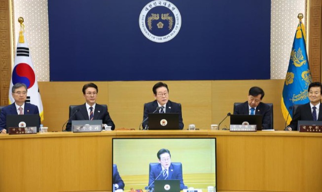 四年连任制及权力机构改革等123项国政课题确定